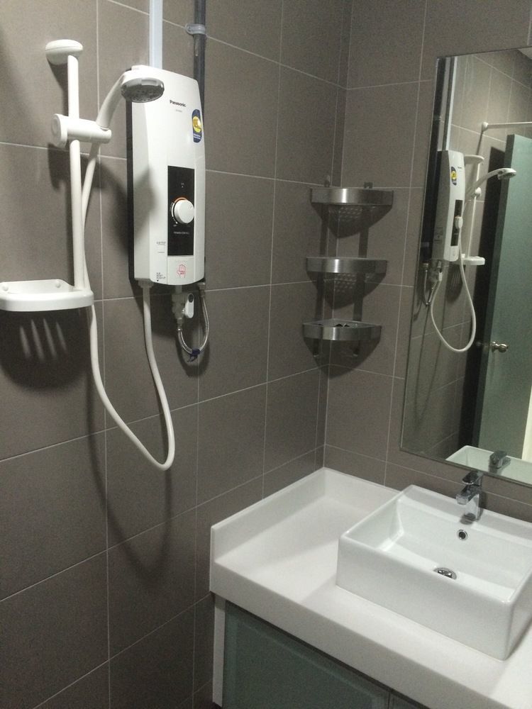 Summer Suite Express By Subhome Kuala Lumpur Esterno foto